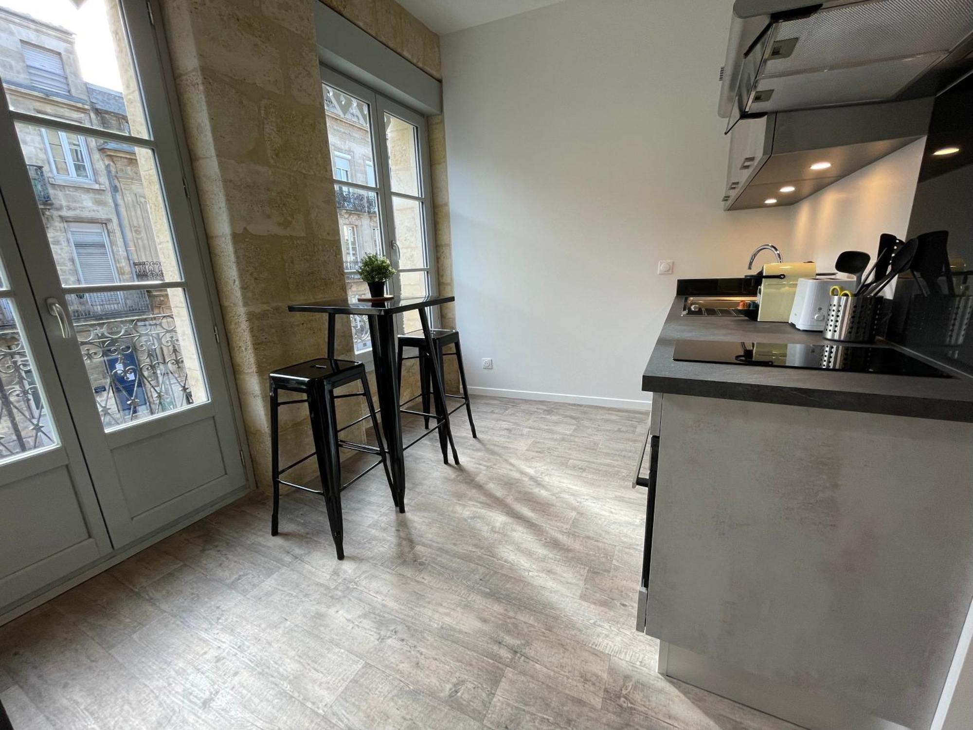 Studios Climatises En Centre Ville Bordeaux Zewnętrze zdjęcie