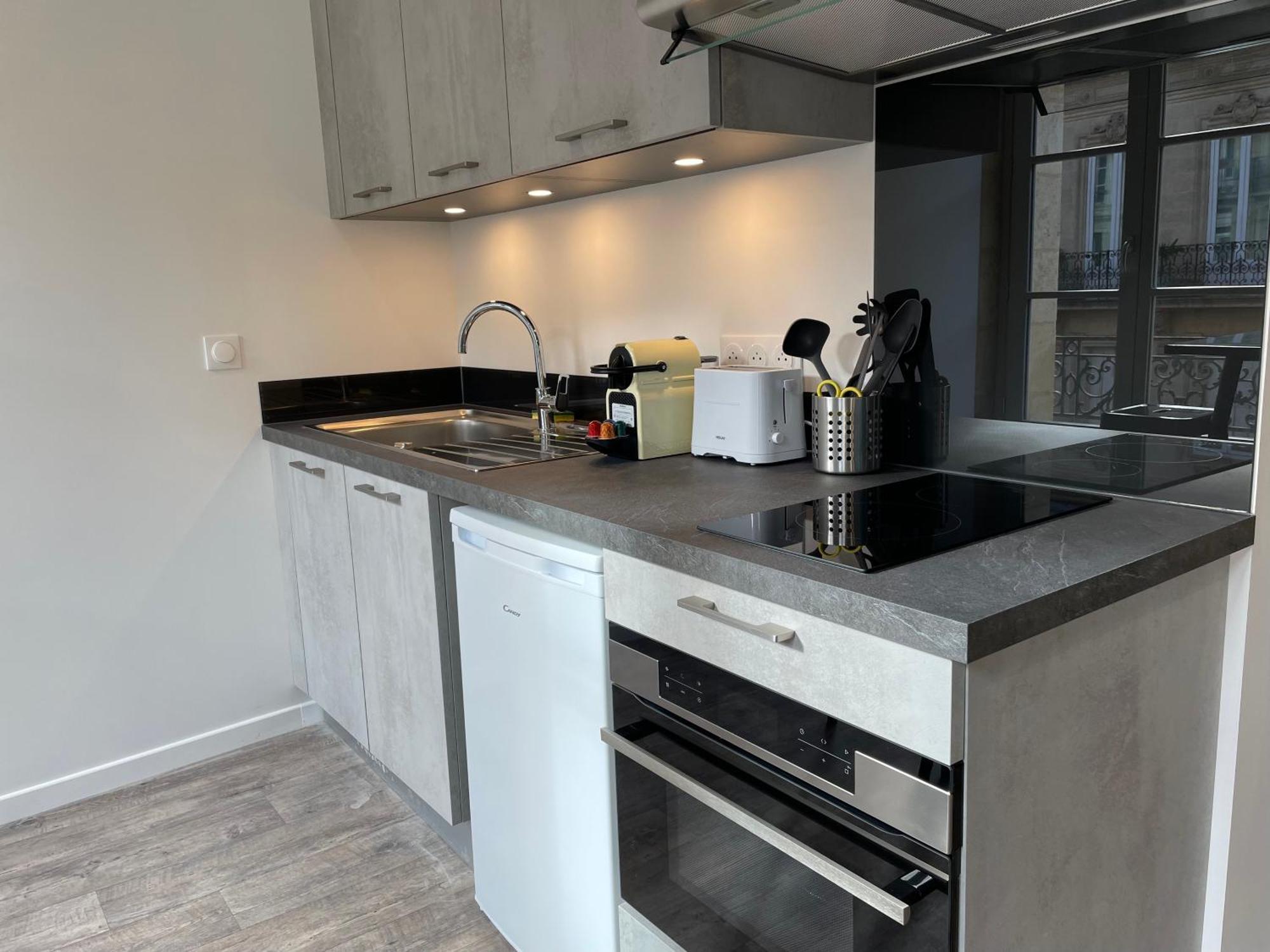 Studios Climatises En Centre Ville Bordeaux Zewnętrze zdjęcie